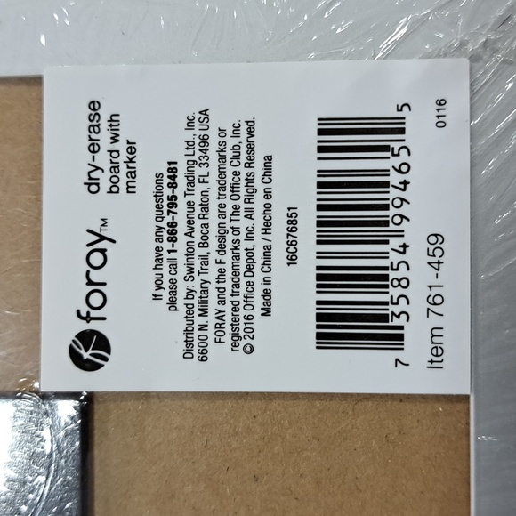 Dry erase board with magnet rear (new) - Picture 3 of 3